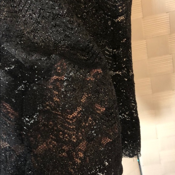 Shimmery Lace Tank - Picture 4 of 4